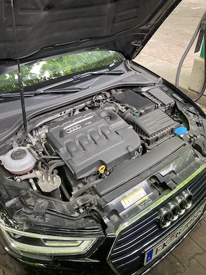 Audi A3 Limousine A3 1,6 TDI S-tronic Bild 3