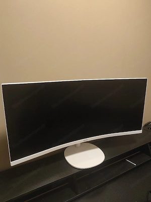 MSI Pro Ultrawide Monitor Bild 2