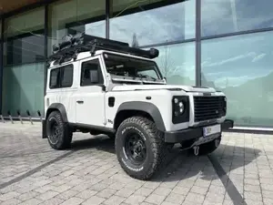 Land Rover Defender 90 TD5 Bild 8