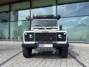 Land Rover Defender 90 TD5 Bild 7