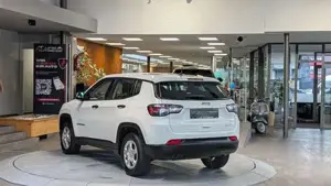 Jeep Compass Bild 6