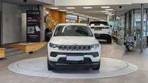 Jeep Compass Bild 2