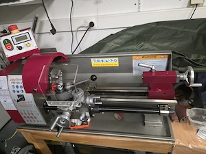 Biete neuwertig Unbenutzt Drehbank mit Zubehör PM190 V Bild 2