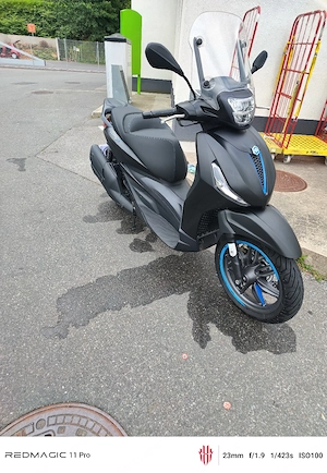 Piaggio Beverly 400s Bild 5