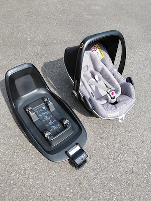MaxiCosi Pebble mit Isofix Station 