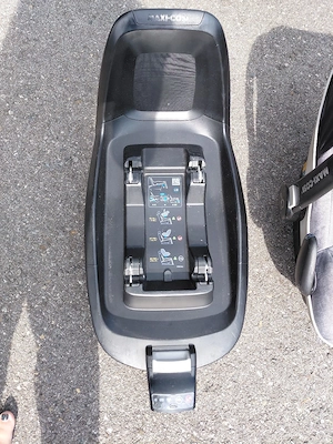MaxiCosi Pebble mit Isofix Station  Bild 5