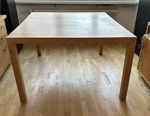 hochwertiger, quadratischer Holztisch, Buche massiv Bild 4