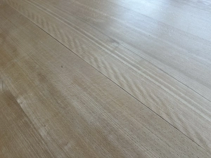 hochwertiger, quadratischer Holztisch, Buche massiv Bild 2