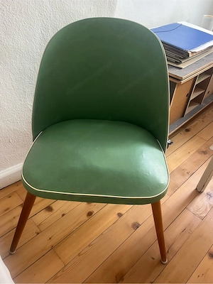 Grüner Stuhl Bild 2