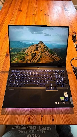Pc Lenovo Légion Pro 7i Gen 9(16 Intel)  Bild 3