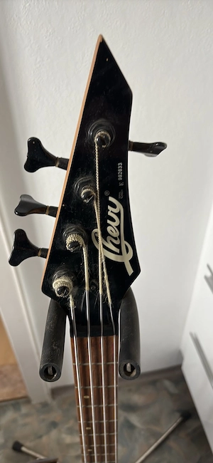 E Bass chevi 