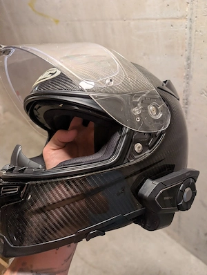Hjc Rpha 70 Carbon mit Sena 30k und Sonnenvisier Bild 4