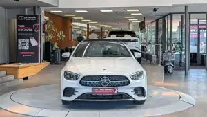 Mercedes-Benz E 300 Bild 2