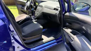 Fiat Punto 1.4 Benzin | Nur 161.000 km | Klima  USB | Pickerl bis 12 2026 | Perfekt für Fahranfänge Bild 9