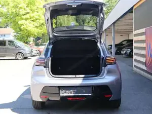 Peugeot 208 Bild 6