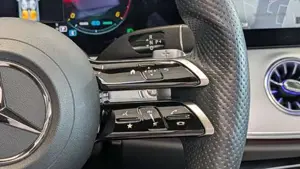 Mercedes-Benz E 300 Bild 19