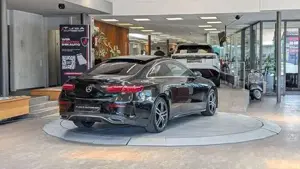 Mercedes-Benz E 220 Bild 7