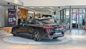 Mercedes-Benz E 220 Bild 6