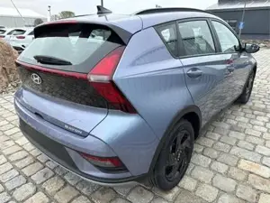 Hyundai BAYON GO PLUS! 1.0 T-GDI 66 kW (90 PS) DCT7 -PDC-Kame... Bild 6
