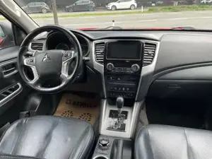 Mitsubishi L200 Bild 10