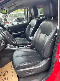 Mitsubishi L200 Bild 8