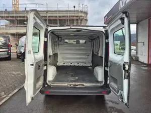 Opel Vivaro Bild 11