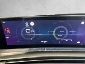 Peugeot 5008 Bild 10