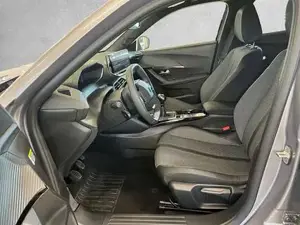 Peugeot 2008 Bild 6