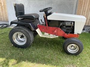 Oldtimer Rasenmähertraktor Simplicity  Bild 2