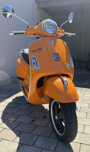 Vespa GTS 300 Supersport Bild 4