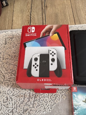 Nintendo Switch OLED mit Zelda  Bild 2