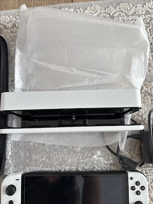 Nintendo Switch OLED mit Zelda  Bild 3