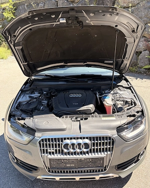 Audi A4 B8 allroad quattro facelift  Bild 2