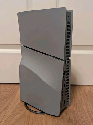 Sony Playstation 5 30th Anniverssary mit controllern Bild 4