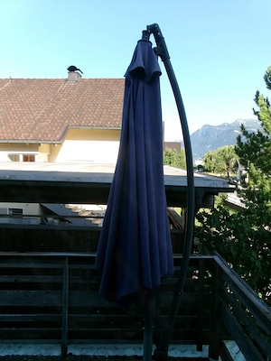 Ampelsonnenschirm + Ständer + Platten  Bild 6