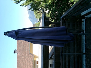 Ampelsonnenschirm + Ständer + Platten Bild 5