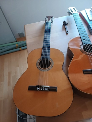 Gitarren abzugeben  Bild 2