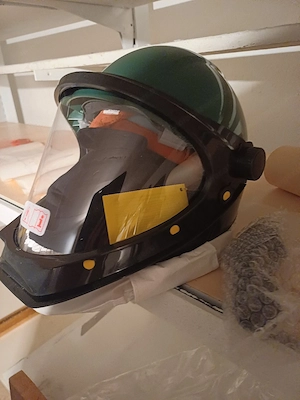 Schweiß Geräte komplett mit neuen Helm  Bild 3