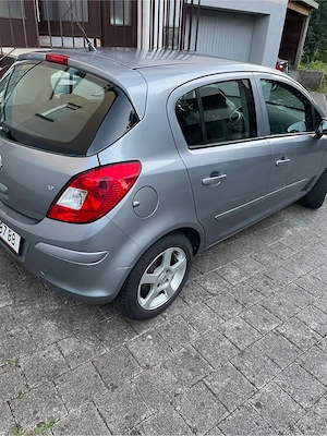 Opel Corsa 1.2 Benzin  Bild 2