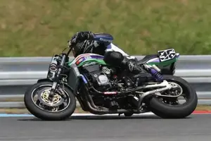 Kawasaki ZRX 1100 Rennmotorrad