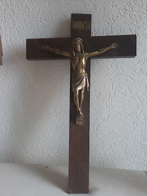Kreuz mit Christus