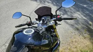 Suzuki GSR 750 Naked Bike Bild 4