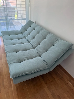 Schönes SchlafSofa in grün Bild 2