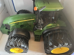 Bruder John Deere 7930 Neu Bild 2