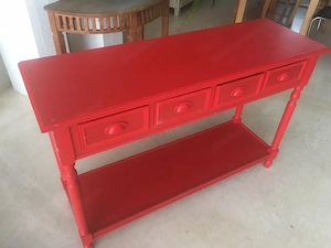 Sideboard in Rot mit Schubladen
