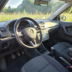 Skoda Fabia | TÜV bis 01 27 | 2015 Baujahr | 149.000 km Kombi  Bild 5