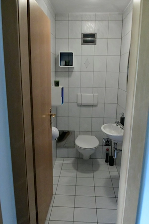 Großzügig geschnittene 2-Zimmerwohnung in Muntlix, zentral und ruhig gelegen Bild 8