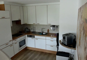 Großzügig geschnittene 2-Zimmerwohnung in Muntlix, zentral und ruhig gelegen Bild 2