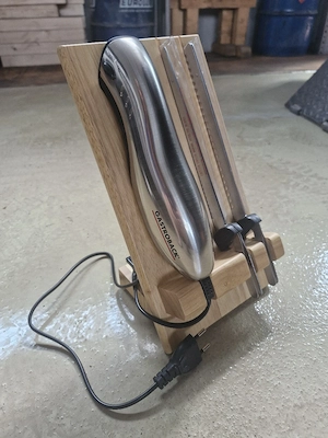 Elektromesser mit einem Edelstahlgehäuse Bild 2
