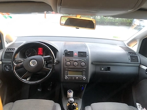 Volkswagen Touran Bild 6